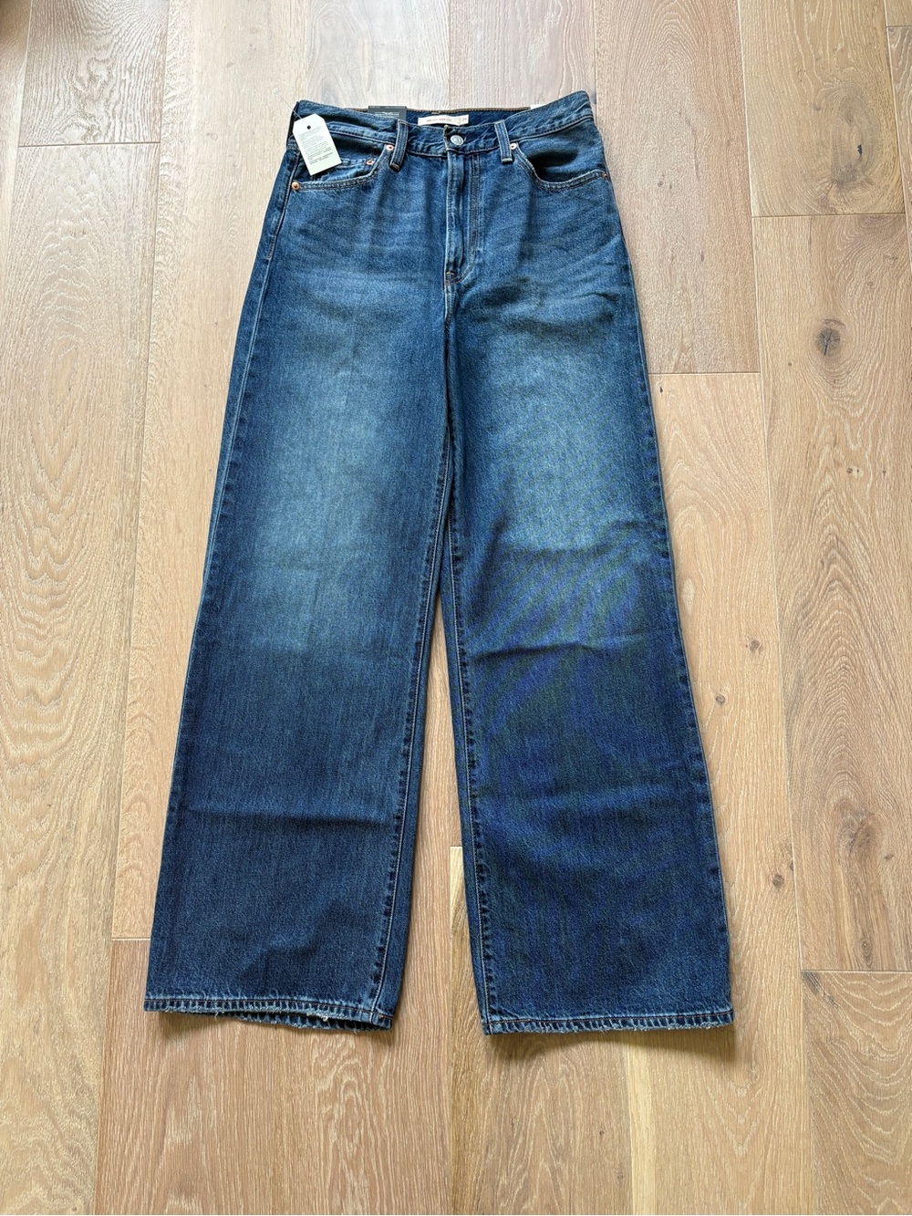NWT Levi's ribcage wide-leg jeans 29x32